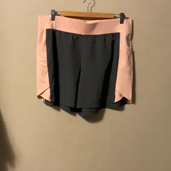 Tek Gear Black and Pink Women's Athletic Shorts - Picture 1 of 3